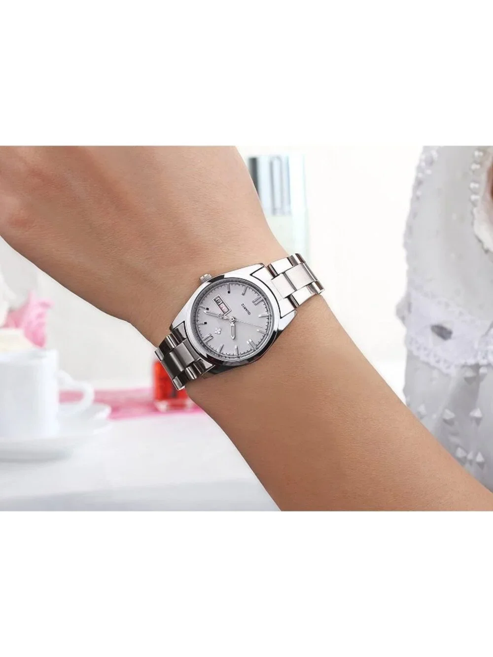 Women's White Analog Quartz Stainless Steel Luminous Waterproof Dress Wristwatch